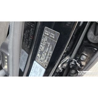 981949
