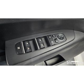 572105