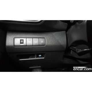 296828