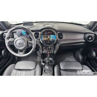 379695
