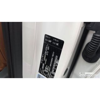 555976
