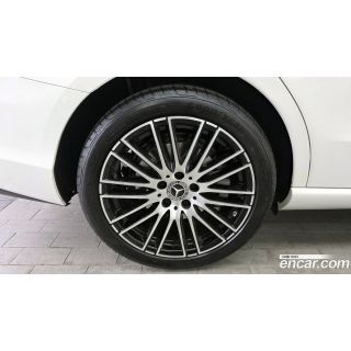 367004