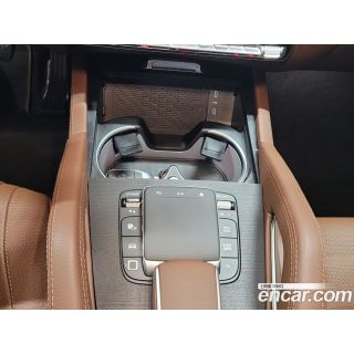 250045