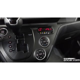 996981