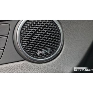 808577