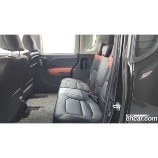 900764