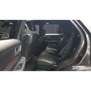 943651