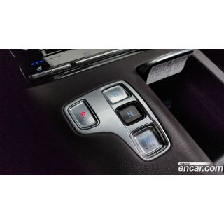 684886