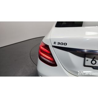 648022
