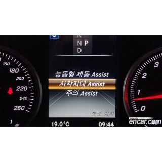 366949