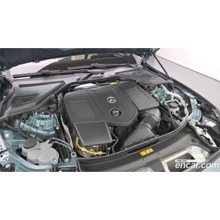915223