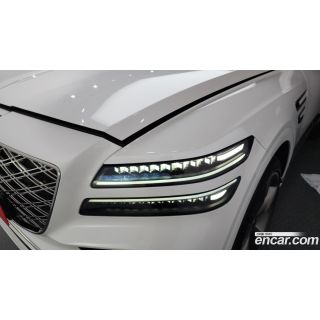 769703