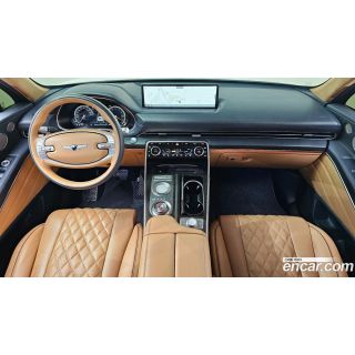914352