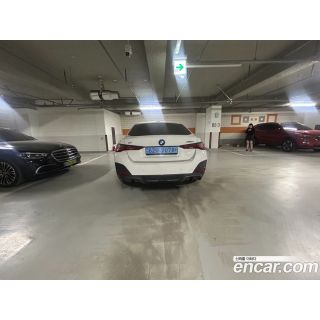 699385