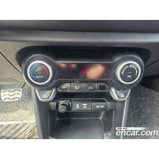 562118