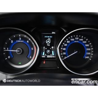 228233