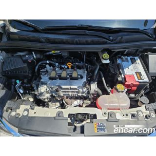 565806