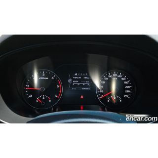 543884
