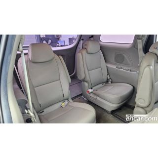 915674