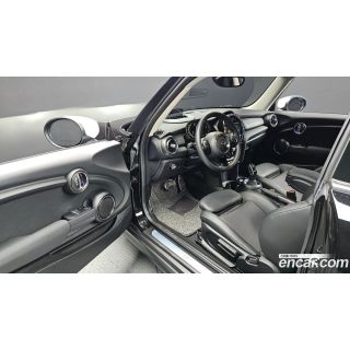 647936