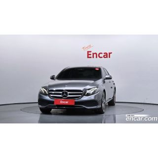 897361
