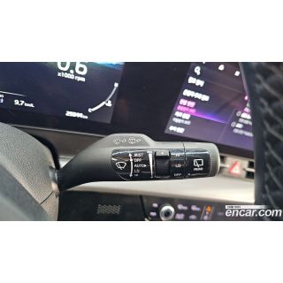 875743