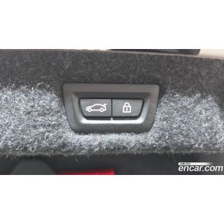 980015