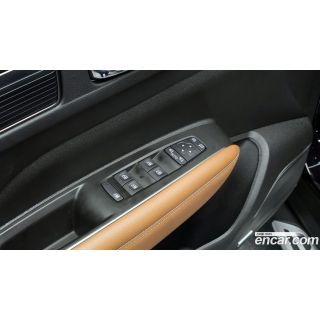 889129