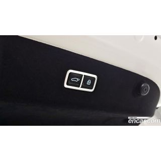 733652