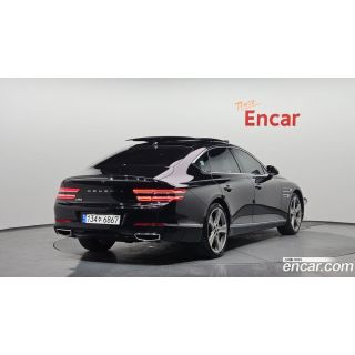 568904