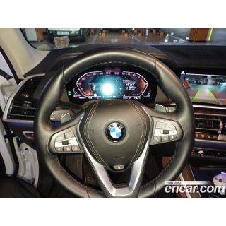 890717