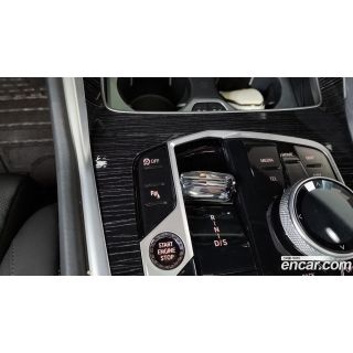 582213