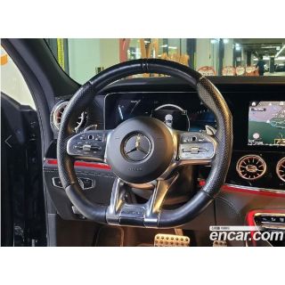 911805