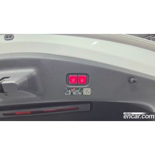 811006