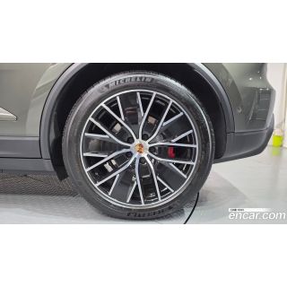999304