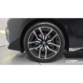 137160