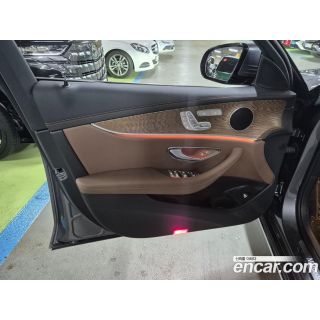 944700