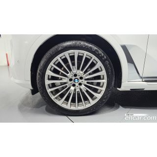 587779