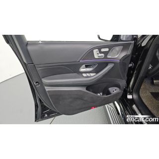 988329
