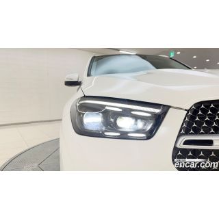 928046