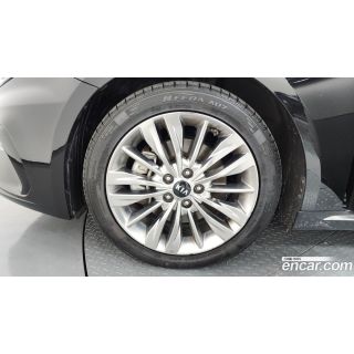 230997