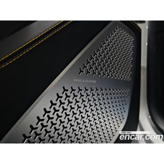 352210