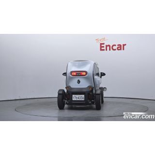 598318