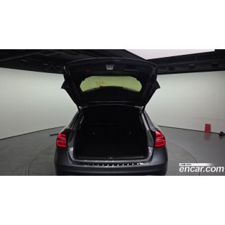 929911
