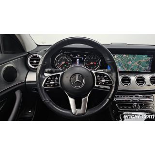 648621