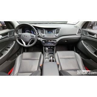 528567