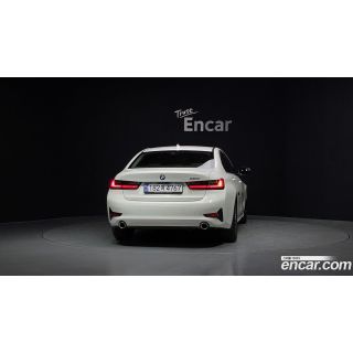 987105