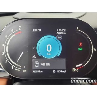879379
