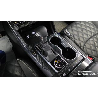 743571