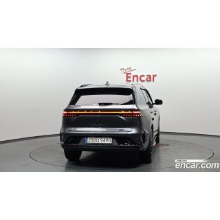 900520